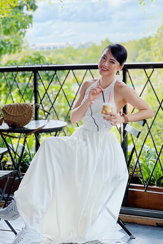 VietNam – Showbiz – Sao Viet prefers stylized overalls