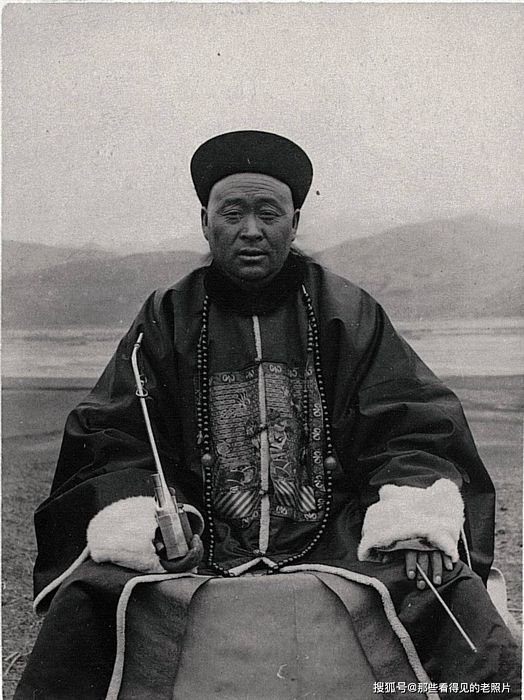 Old photos of the Qing Dynasty. The officials of the Qing Dynasty were all depressed
